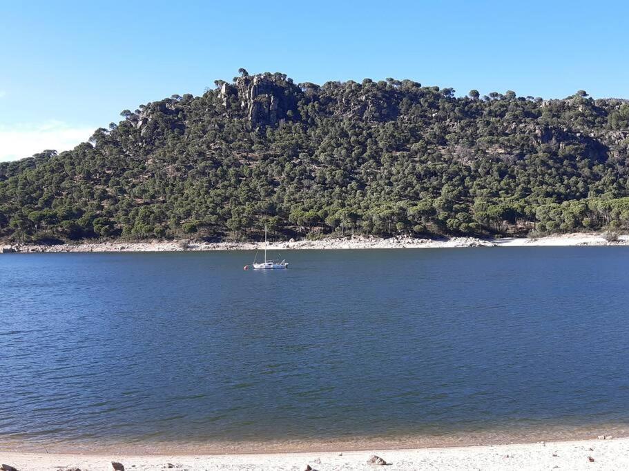 Acogedor Apartamento Con Bellas Vistas Al Embalse San Martín de Valdeiglesias Extérieur photo